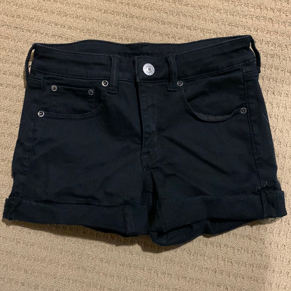 American Eagle shorts, size 2, nice condition